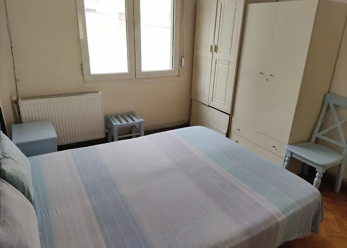 Practical Close To The Centre *