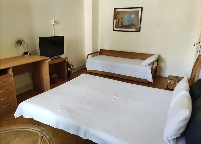 Practical Close To The Centre * Thessaloniki