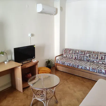Apartament Practical Close To The Centre Saloniki